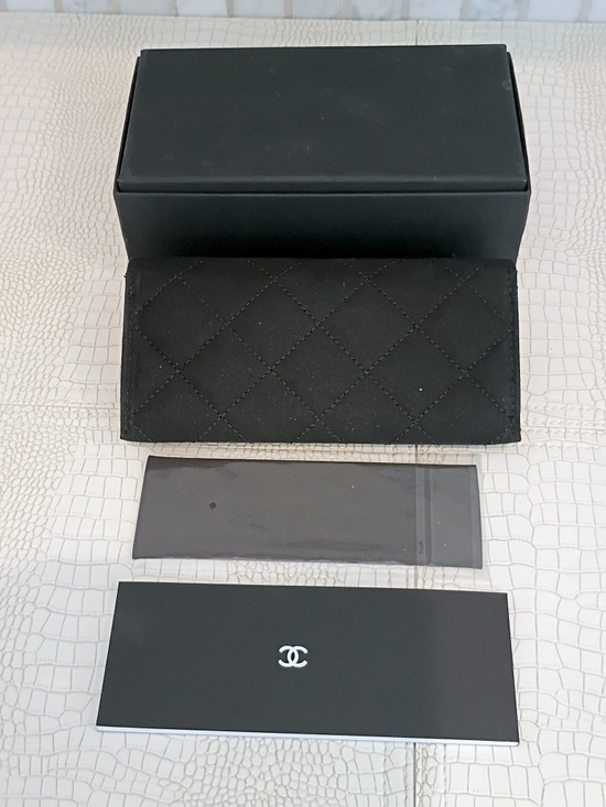 New Unused Fashion Case and Box main image 6